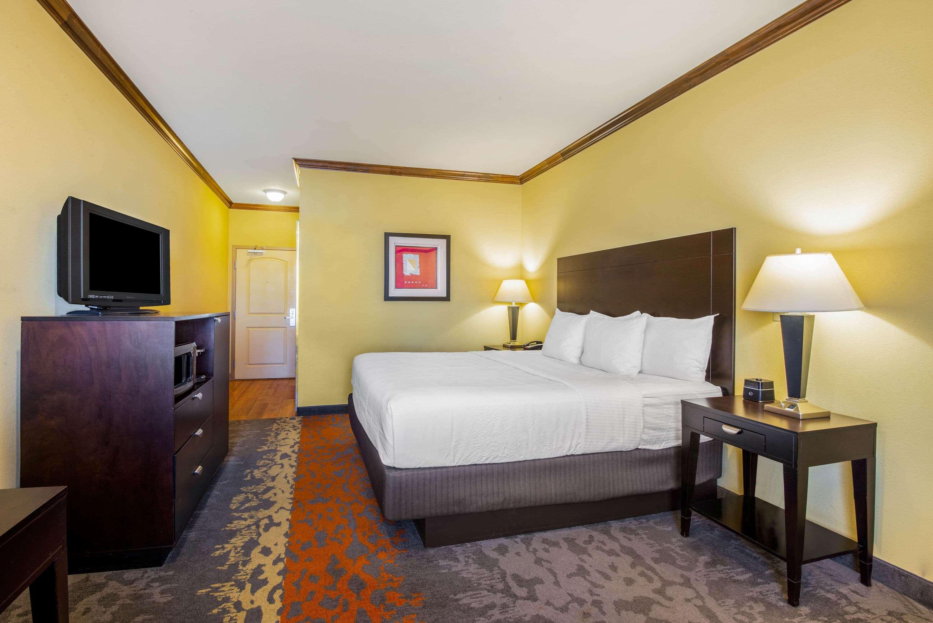 La Quinta By Wyndham Eastland Hotel Exterior photo